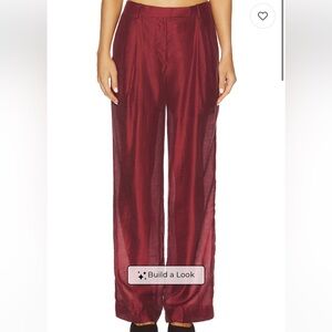 L’academie Liya Pant in Red